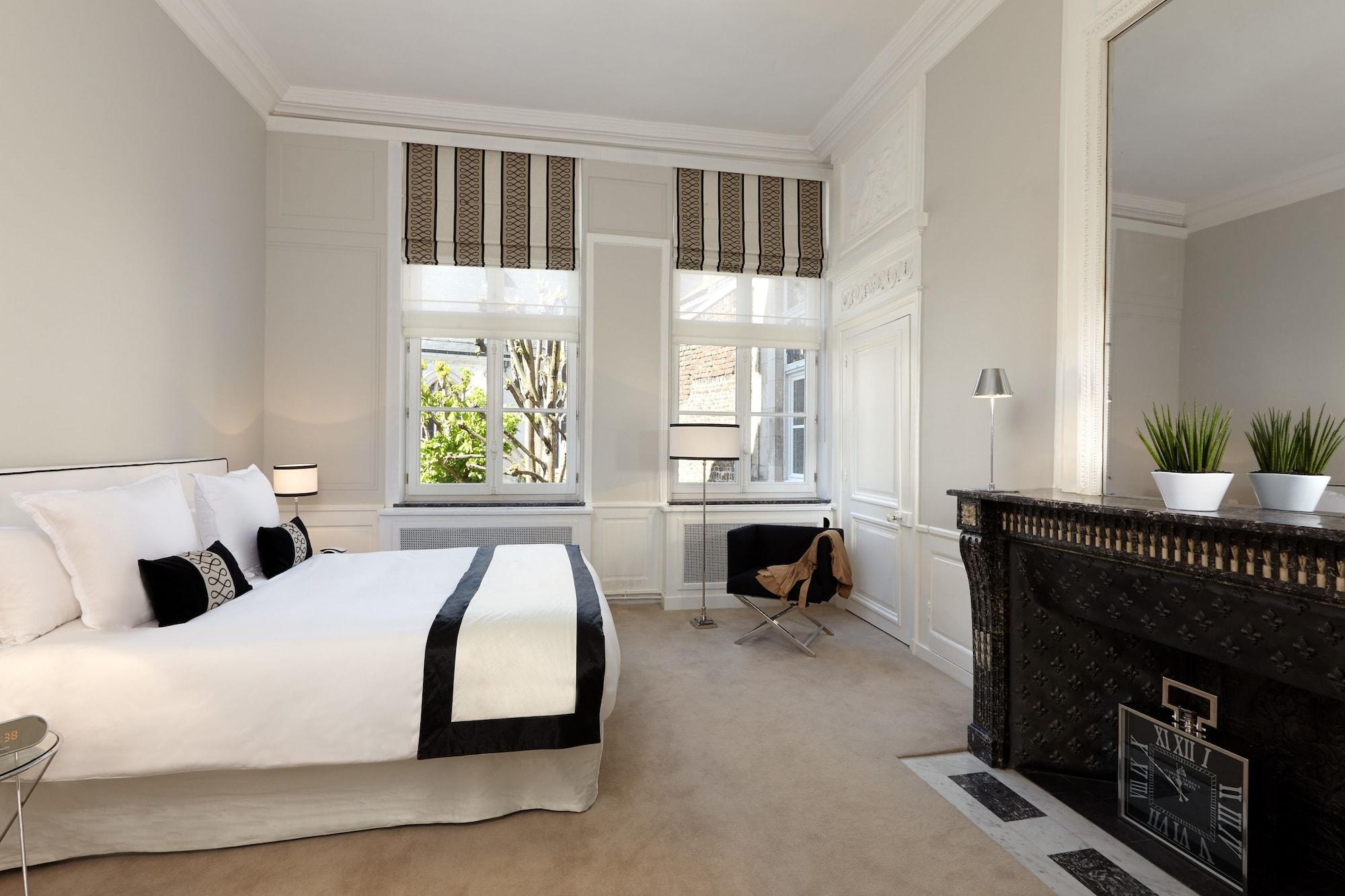 Clarance Hotel Lille Bagian luar foto