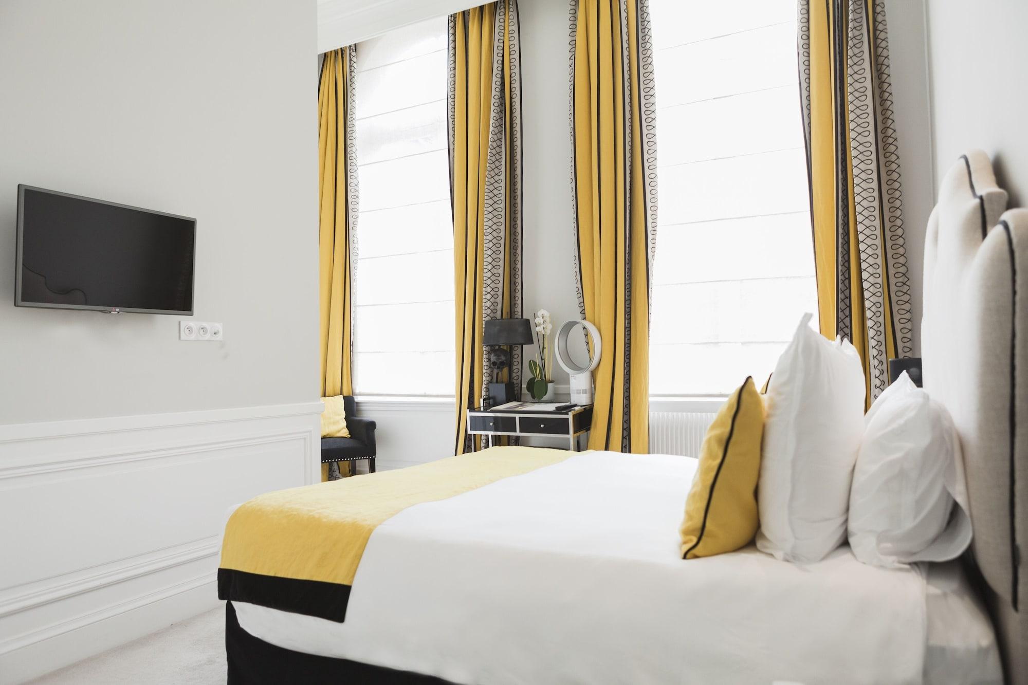 Clarance Hotel Lille Bagian luar foto