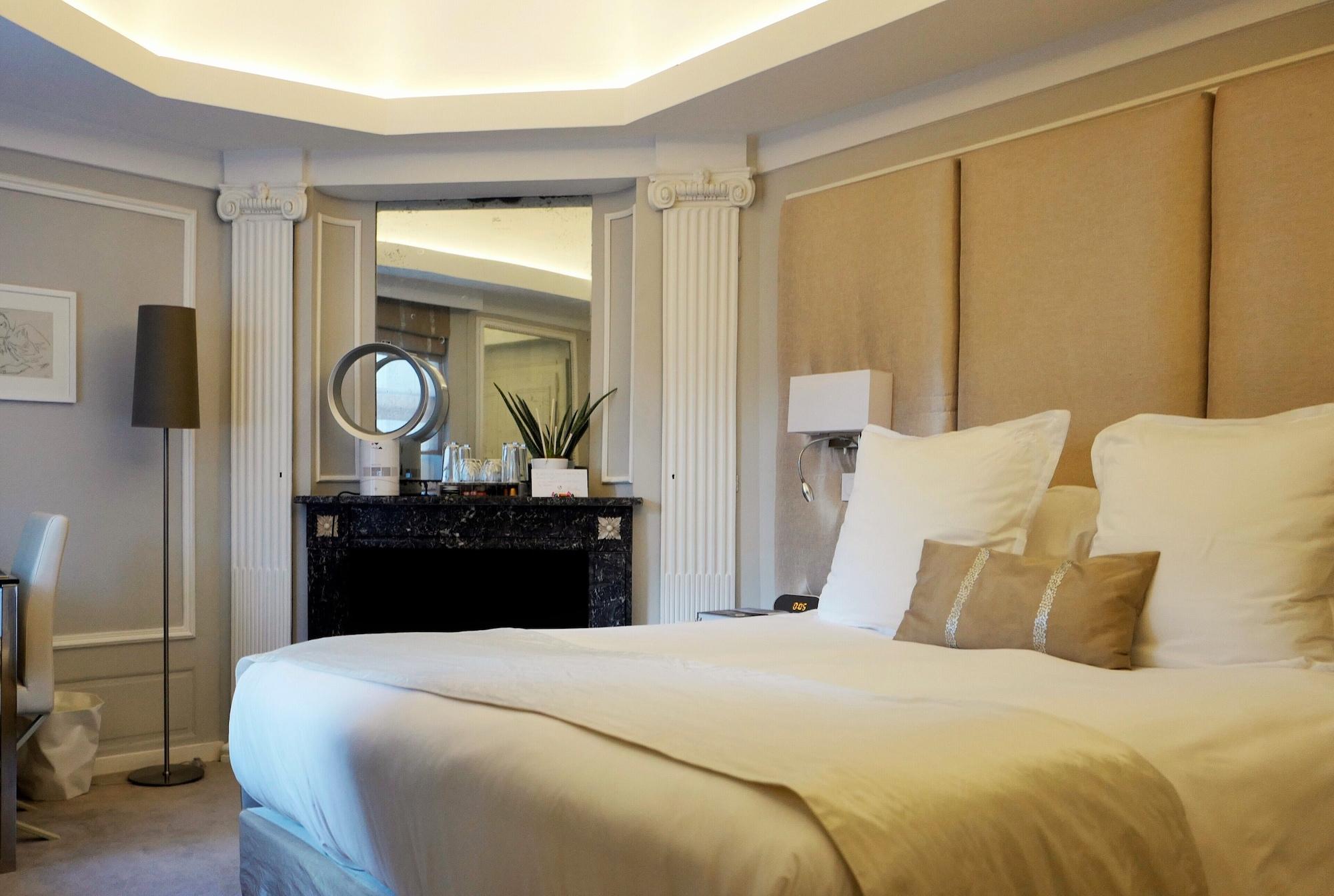 Clarance Hotel Lille Bagian luar foto