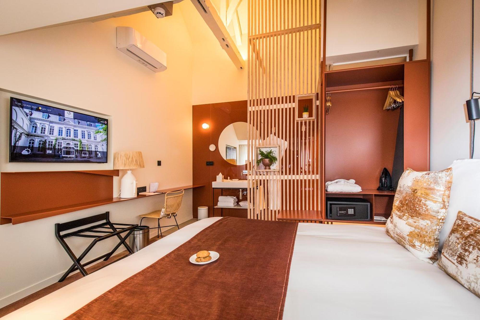 Clarance Hotel Lille Bagian luar foto