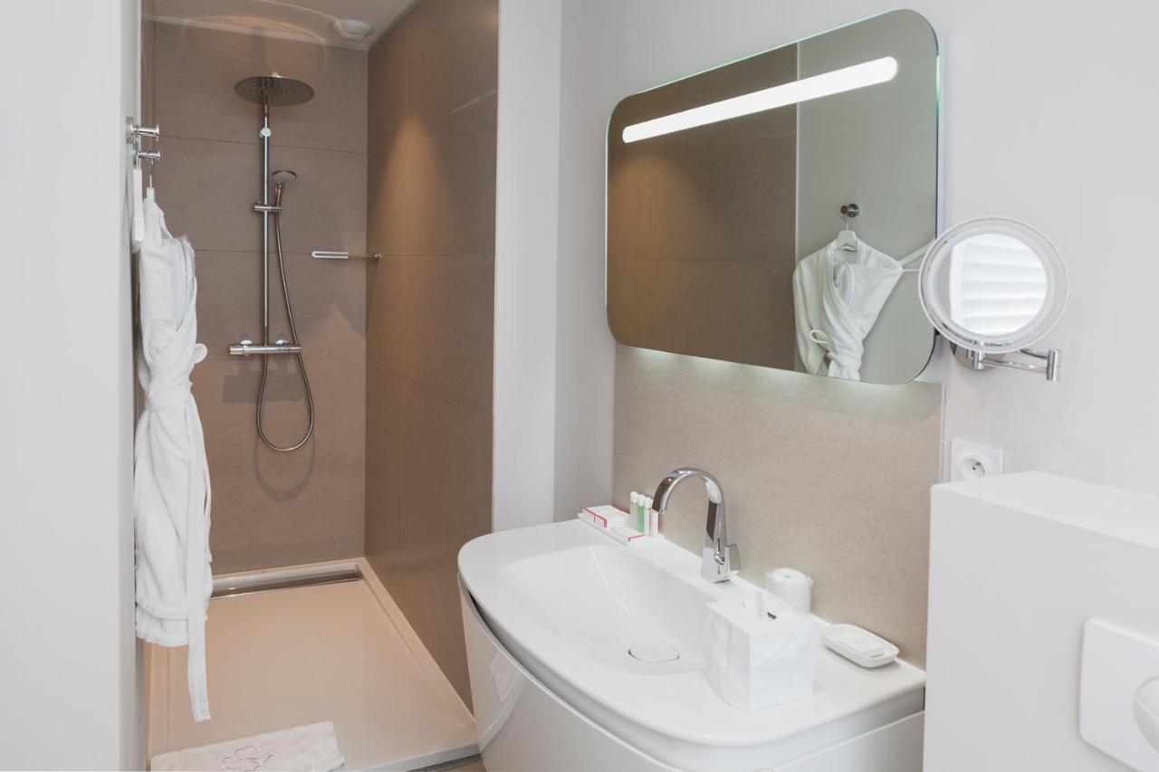 Clarance Hotel Lille Bagian luar foto